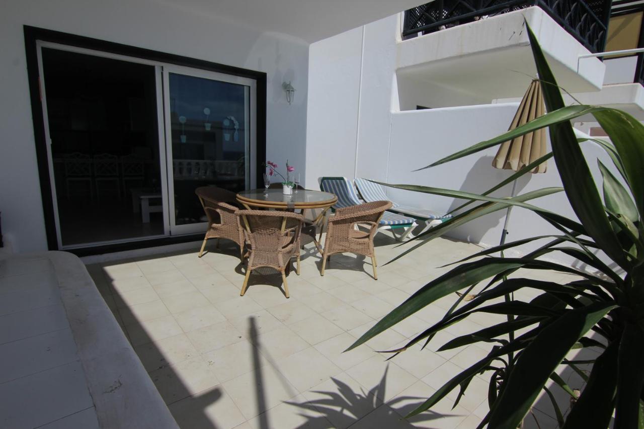 Apartamentos Los Dragos Puerto del Carmen  Exterior photo